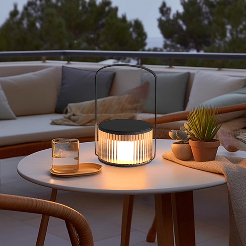 屋外充電式ポータブルアンビエントライトソーラー芝生ヴィラガー - Outdoor Lighting Garden のレビューと価格
