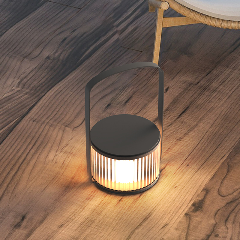 屋外充電式ポータブルアンビエントライトソーラー芝生ヴィラガー - Outdoor Lighting Garden のレビューと価格